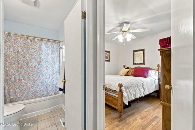 2516 Tregaron Ave, Jeffersontown, KY 40299