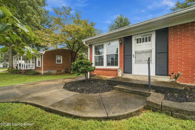 2516 Tregaron Ave, Jeffersontown, KY 40299