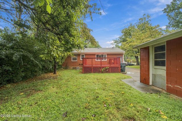 2516 Tregaron Ave, Jeffersontown, KY 40299