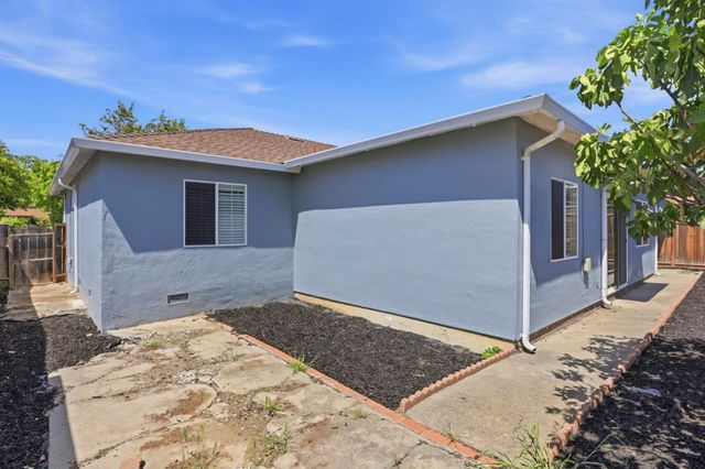 215 Eastman Street, Hayward, CA 94544