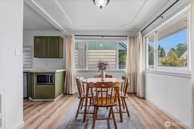 114 Cherry Street NW, Castle Rock, WA 98611