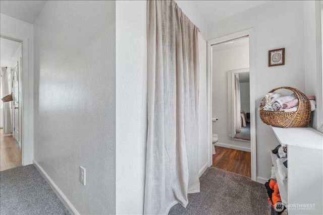 114 Cherry Street NW, Castle Rock, WA 98611