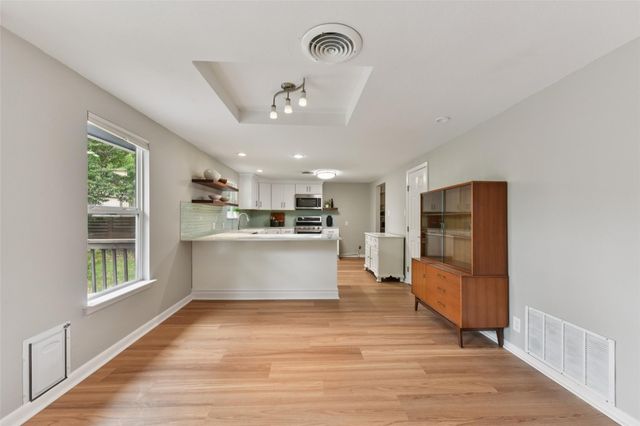 406 E 2nd ST, Georgetown, TX 78626