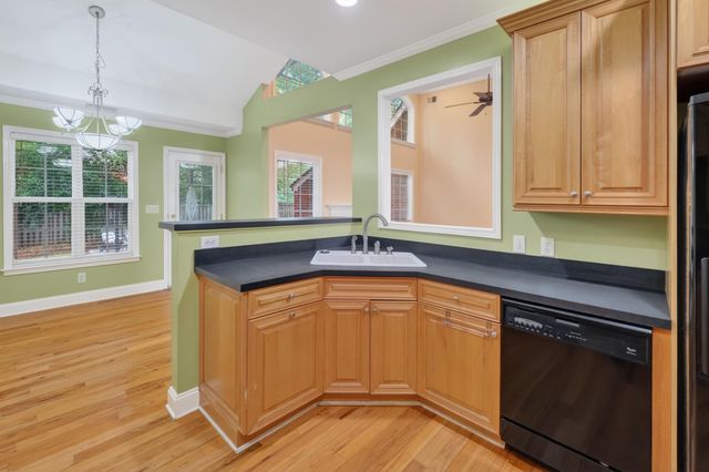 502 Scenic Oak Dr, Moore, SC 29369