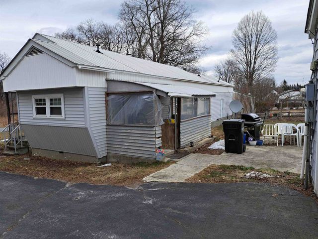 37 SUGAR RIVER Drive, Claremont, NH 03743