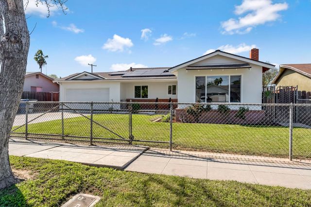 1442 S Recreation Avenue, Fresno, CA 93702