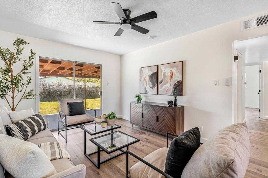 Image 14 of property listing at 1442 S Recreation Avenue, Fresno, CA 93702