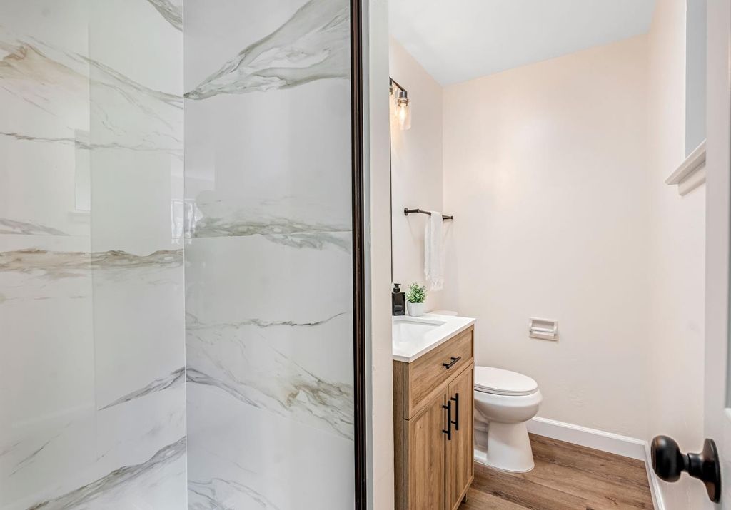 Image 23 of property listing at 1442 S Recreation Avenue, Fresno, CA 93702