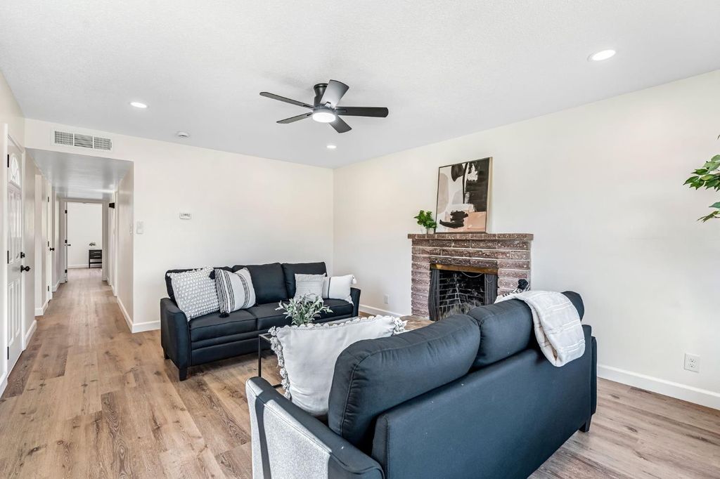 Image 8 of property listing at 1442 S Recreation Avenue, Fresno, CA 93702