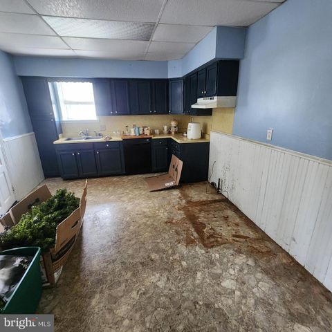 46 N WATER ST, Spring Grove, PA 17362