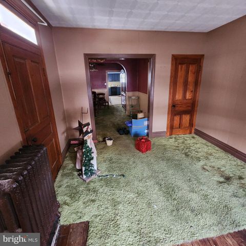 46 N WATER ST, Spring Grove, PA 17362