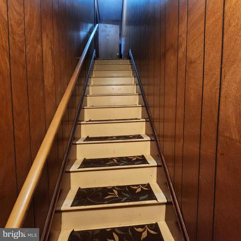 46 N WATER ST, Spring Grove, PA 17362