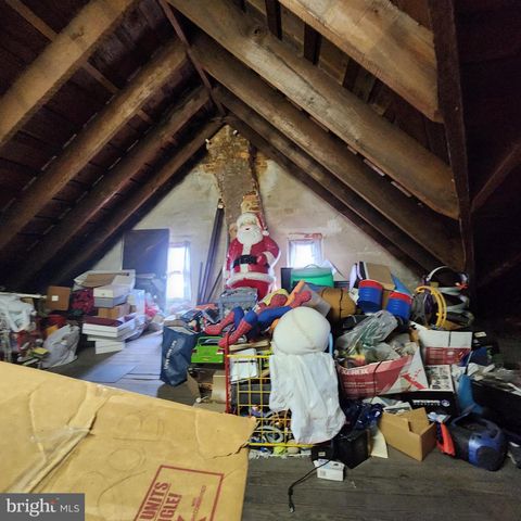 46 N WATER ST, Spring Grove, PA 17362