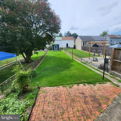 46 N WATER ST, Spring Grove, PA 17362
