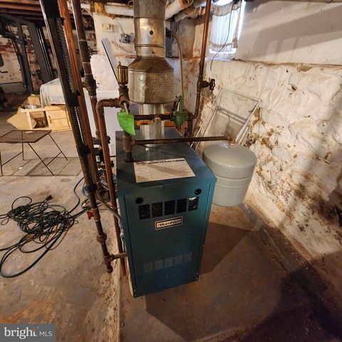 46 N WATER ST, Spring Grove, PA 17362