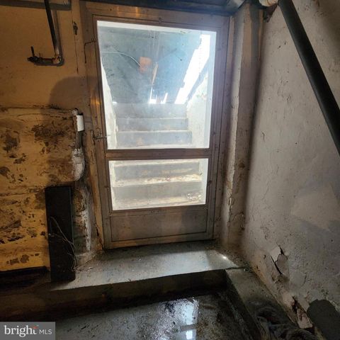 46 N WATER ST, Spring Grove, PA 17362