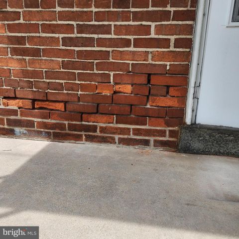 46 N WATER ST, Spring Grove, PA 17362