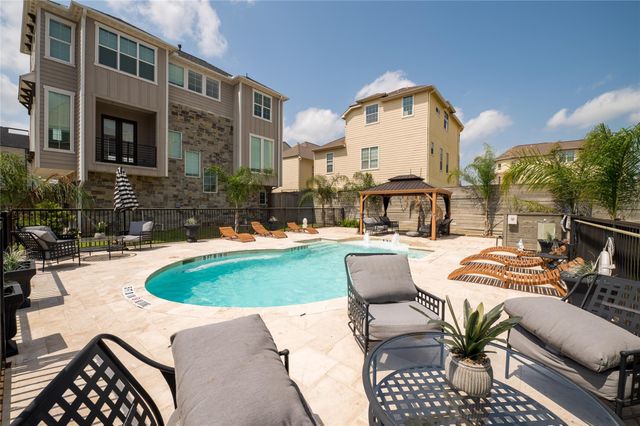 10915 Upland Retreat Drive, Houston, TX 77043