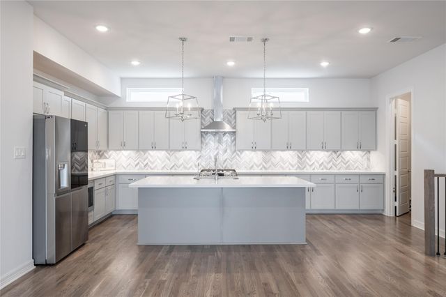 10915 Upland Retreat Drive, Houston, TX 77043