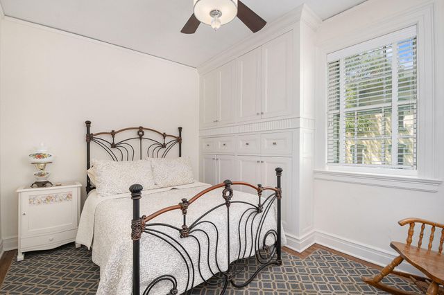 60 Lafayette Avenue NE, Grand Rapids, MI 49503