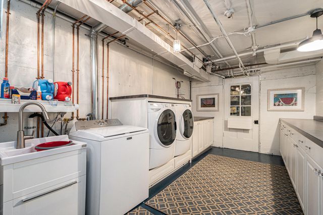 60 Lafayette Avenue NE, Grand Rapids, MI 49503