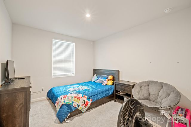 707 Pointe Andrews Drive SW, Concord, NC 28025