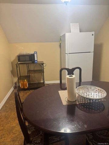 108 Roberta Street 2, Valley Stream, NY 11580