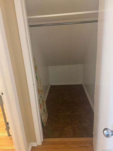 108 Roberta Street 2, Valley Stream, NY 11580