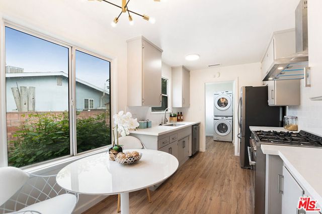 17209 Stagg Street, Van Nuys, CA 91406