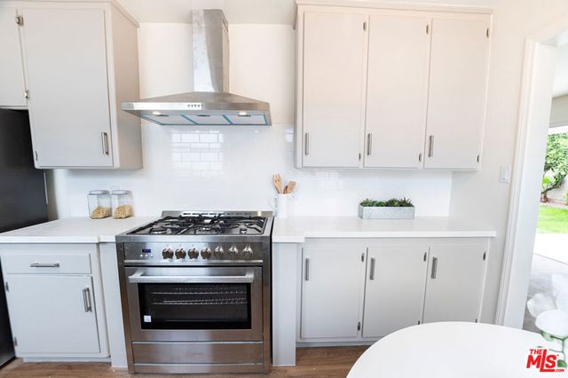 17209 Stagg Street, Van Nuys, CA 91406