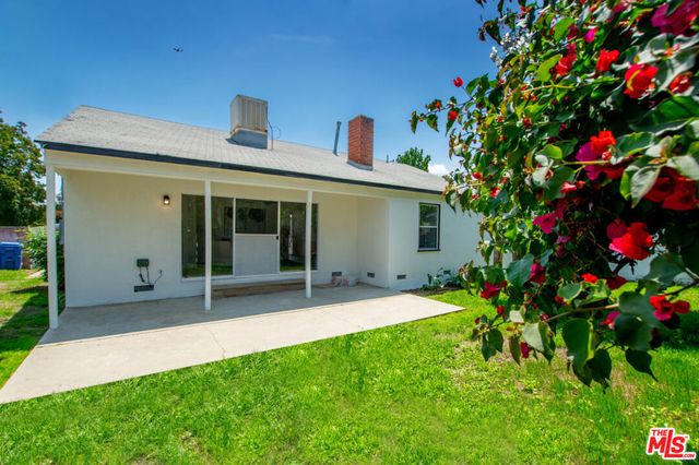 17209 Stagg Street, Van Nuys, CA 91406
