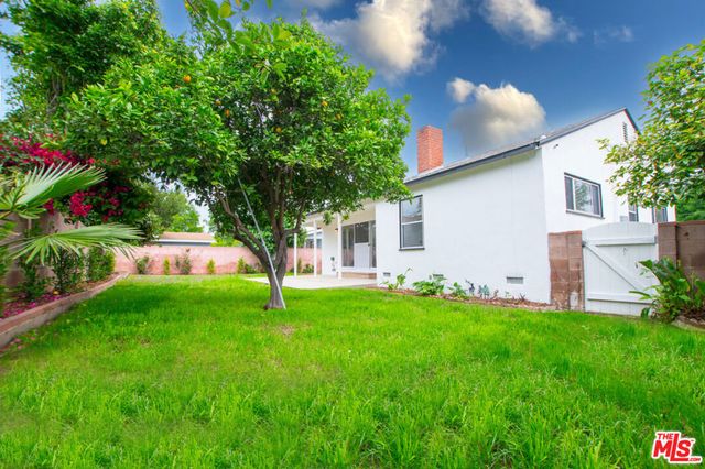 17209 Stagg Street, Van Nuys, CA 91406