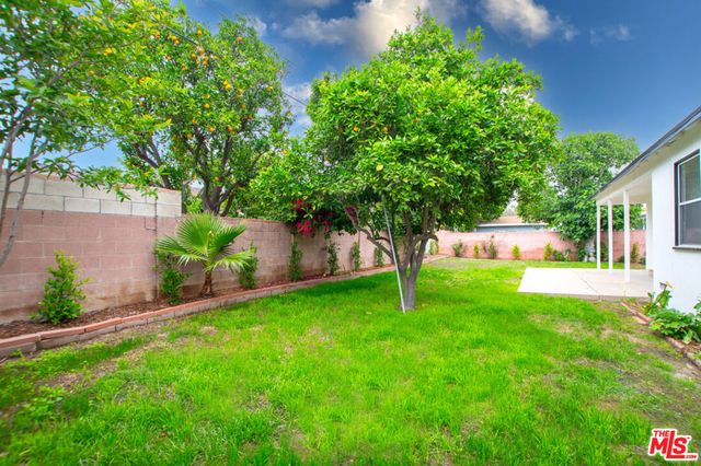 17209 Stagg Street, Van Nuys, CA 91406