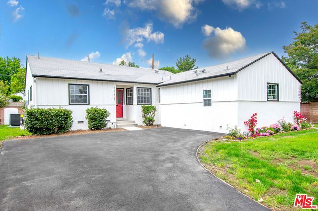 17209 Stagg Street, Van Nuys, CA 91406