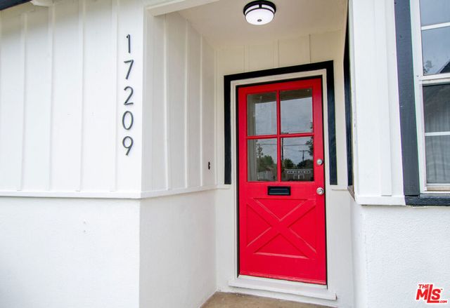 17209 Stagg Street, Van Nuys, CA 91406