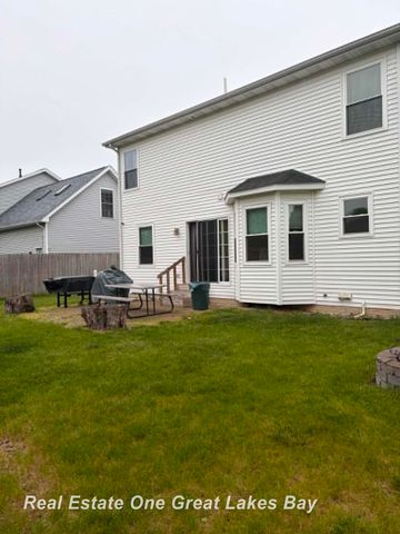 2894 Pimlico Lane, Saginaw, MI 48603