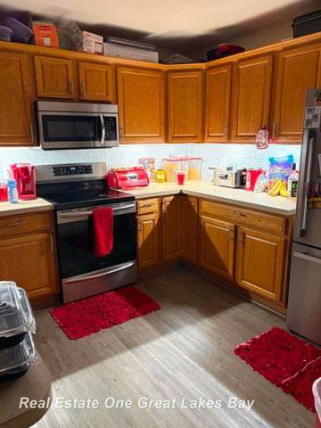2894 Pimlico Lane, Saginaw, MI 48603