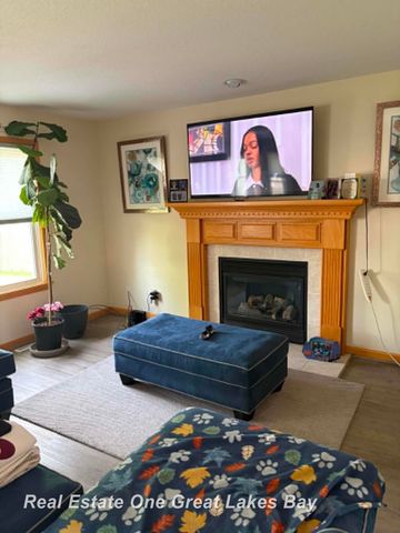 2894 Pimlico Lane, Saginaw, MI 48603