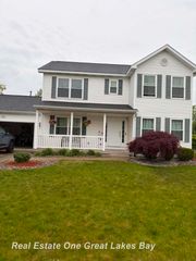 2894 Pimlico Lane, Saginaw, MI 48603