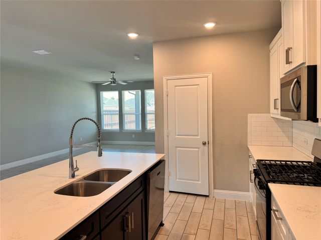 804 Sicily Boulevard, Princeton, TX 75407