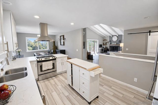 3115 BERNARDO LANE, Escondido, CA 92029