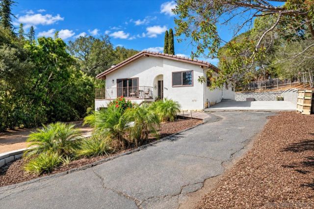 3115 BERNARDO LANE, Escondido, CA 92029
