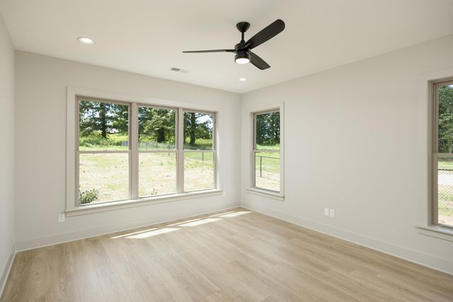 1918 Corral Road, Signal Mountain, TN 37377