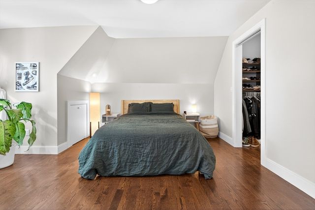 225 Dorchester St 15, Boston, MA 02127