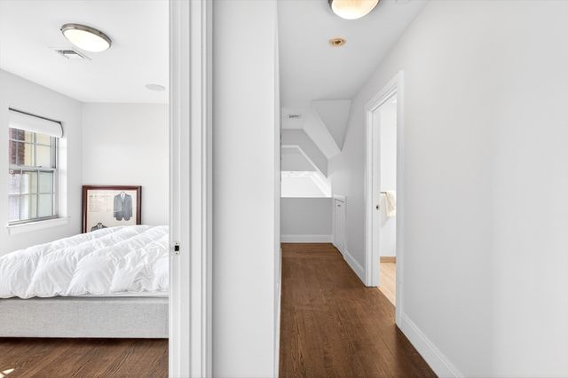 225 Dorchester St 15, Boston, MA 02127