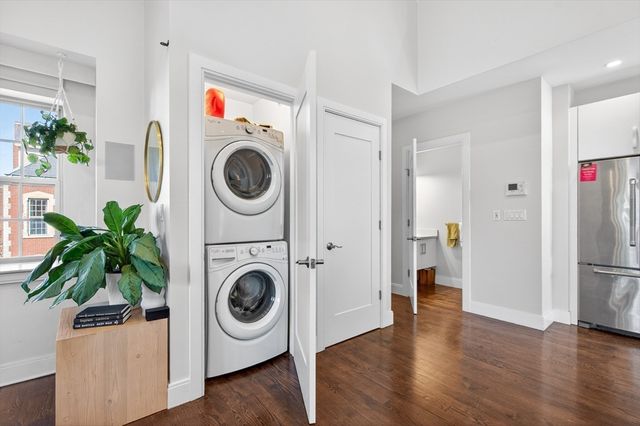 225 Dorchester St 15, Boston, MA 02127