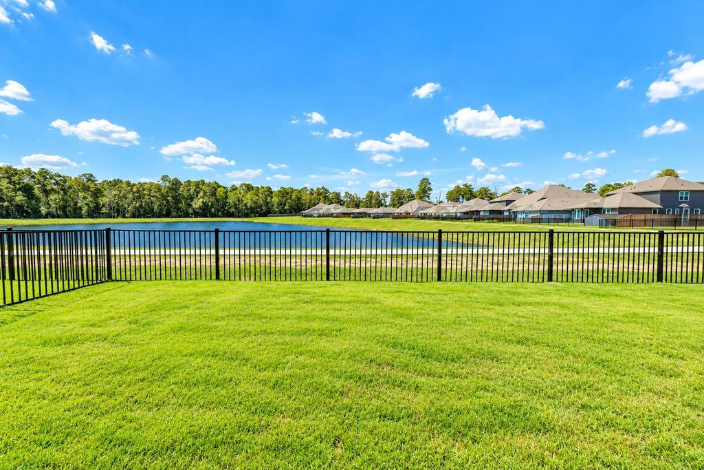 14028 Granger Pointe Lane, Conroe, TX 77302