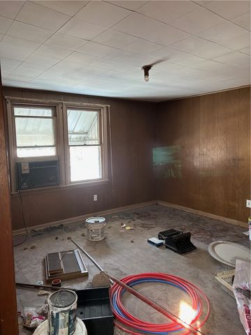 152 W 15th Ave, Homestead, PA 15120