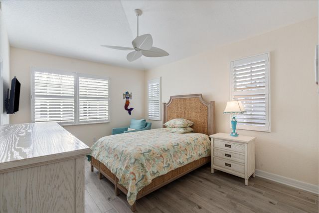 295 NE 5th Avenue 32, Delray Beach, FL 33483