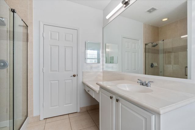 295 NE 5th Avenue 32, Delray Beach, FL 33483